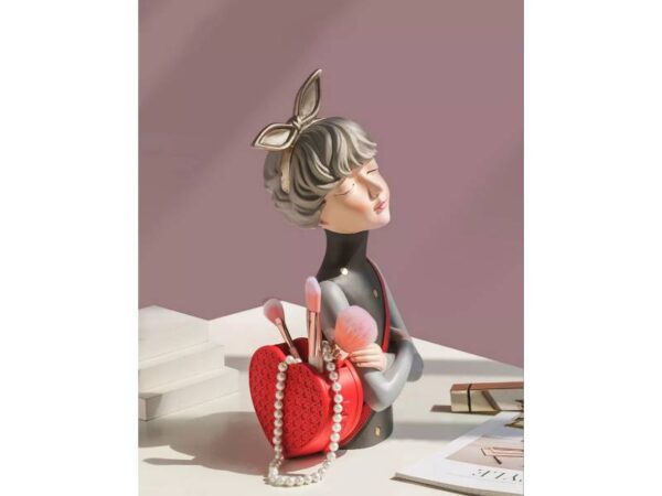 girl with bag